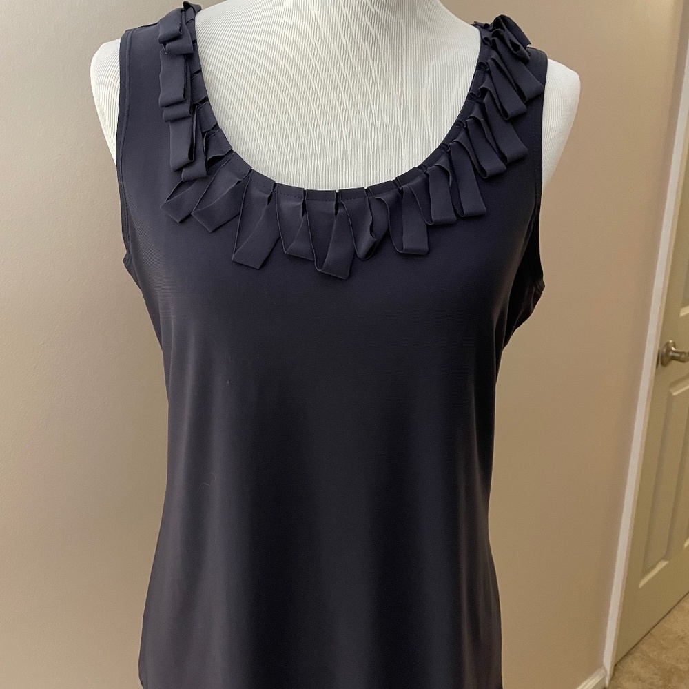 Charcoal tank with frin